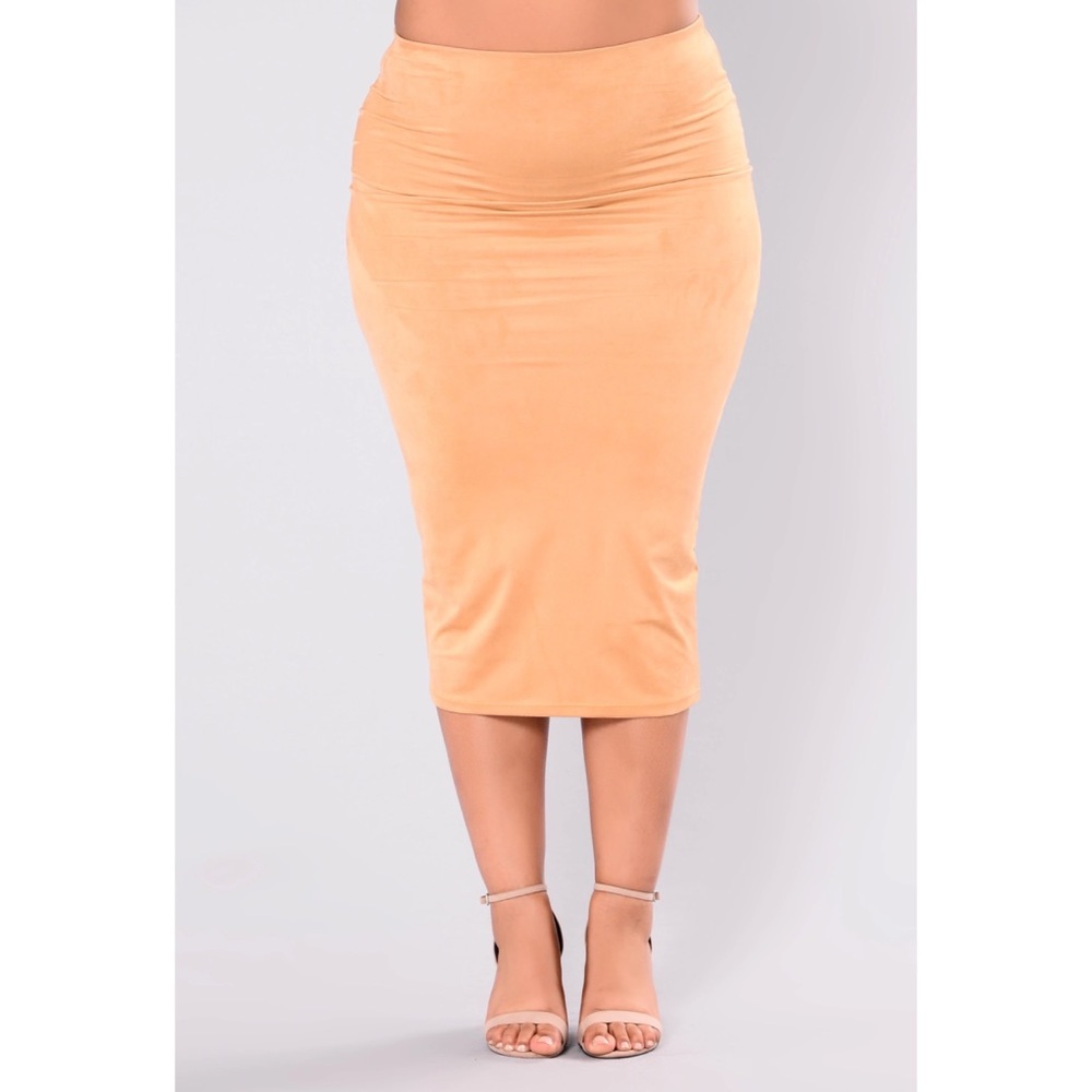 Fashion Nova Stayed For A Suede Skirt - Camel- Sz 3x - Picture 1 of 9